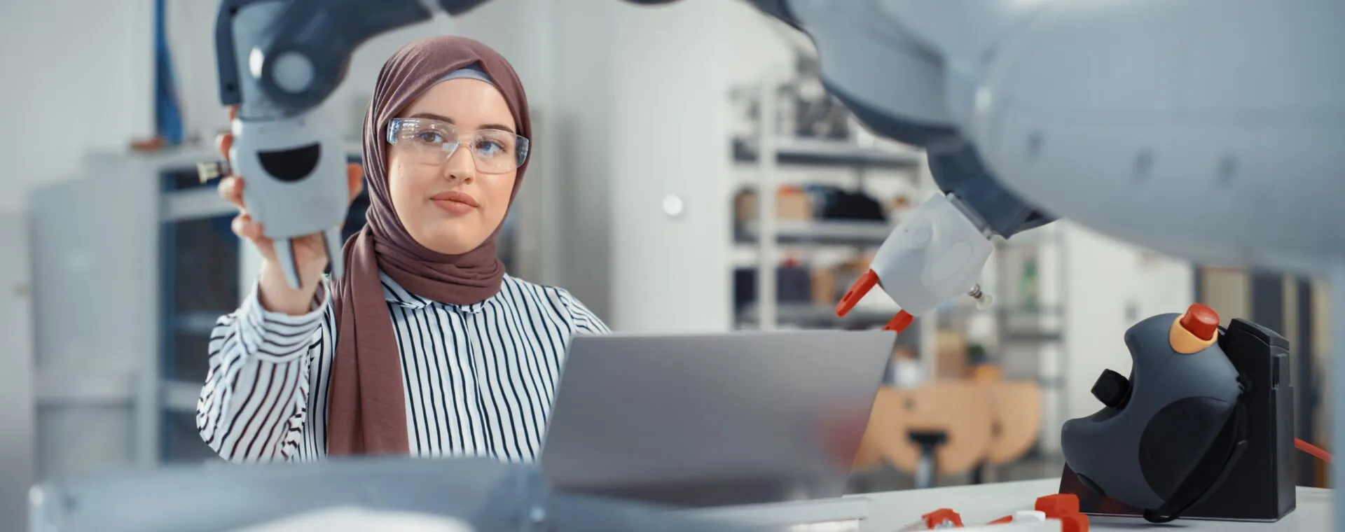 Navigating Skills Adaptation: Integrating AI in Higher Education